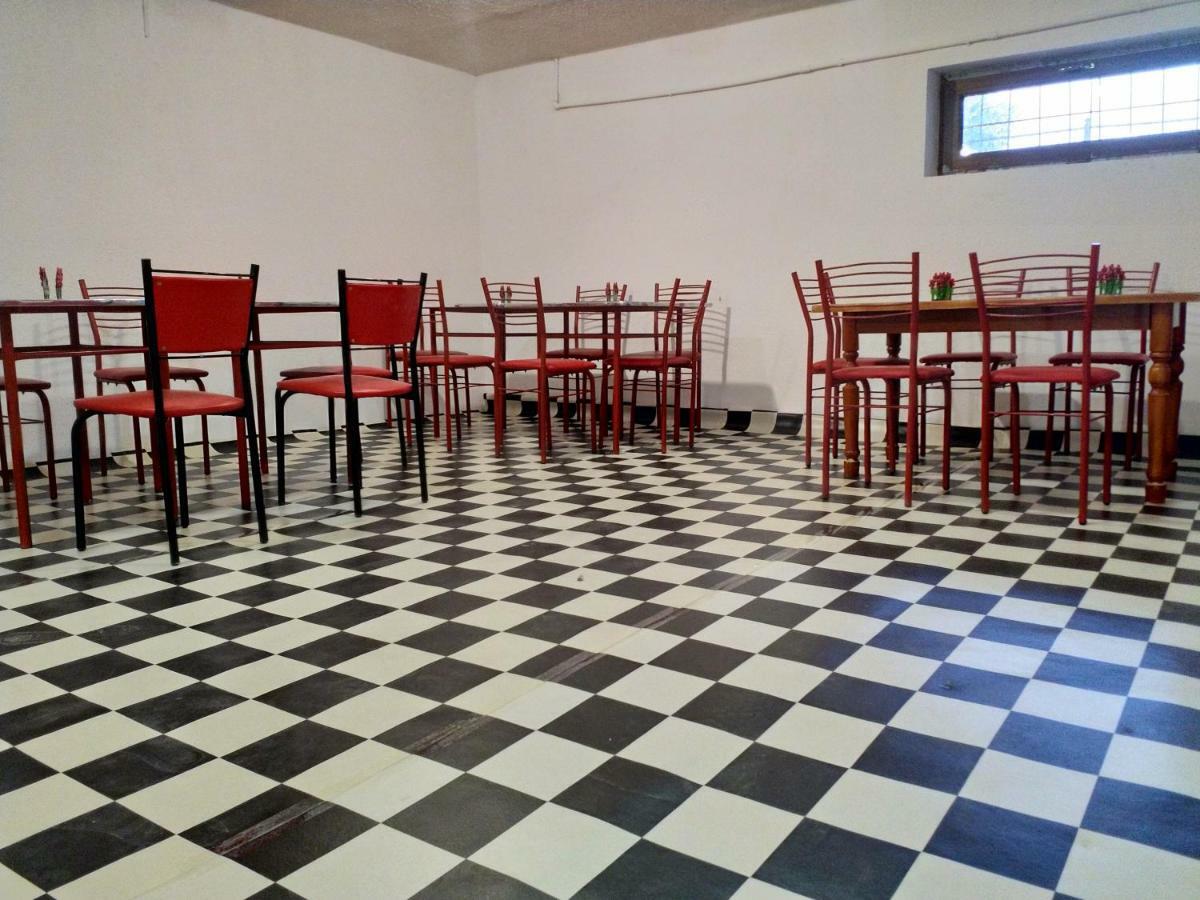 Hostel Mukarram Bukhara Eksteriør bilde