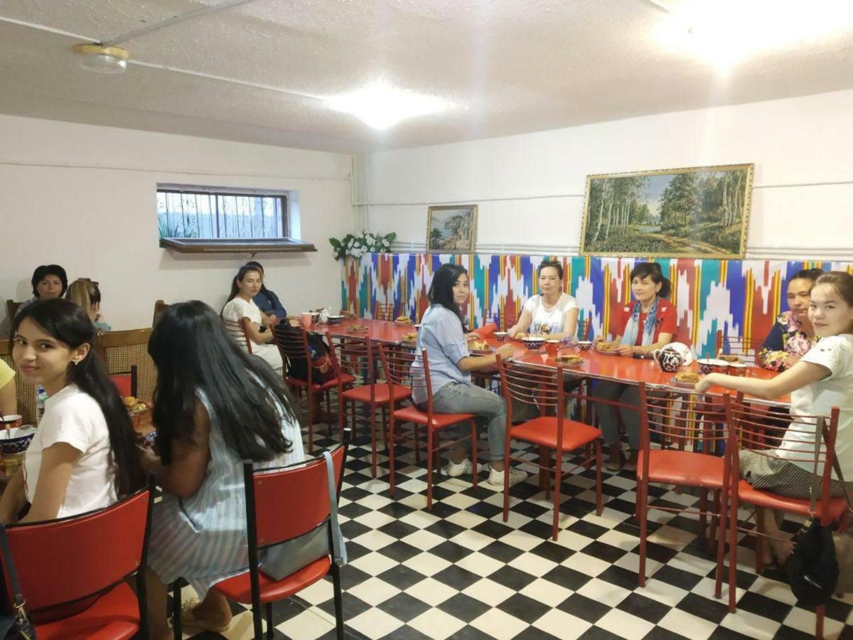 Hostel Mukarram Bukhara Eksteriør bilde