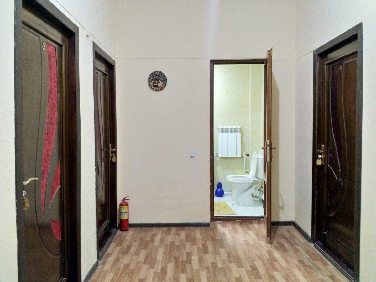 Hostel Mukarram Bukhara Eksteriør bilde